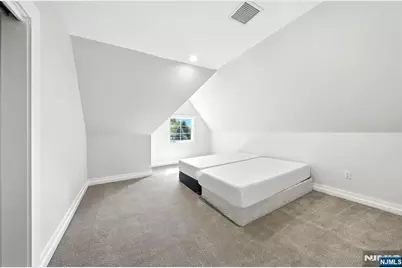 108 Lafayette Ave, Passaic, NJ 07055 - Photo 29