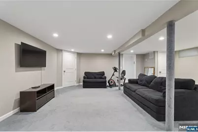48 John Place, Bergenfield, NJ 07621 - Photo 23