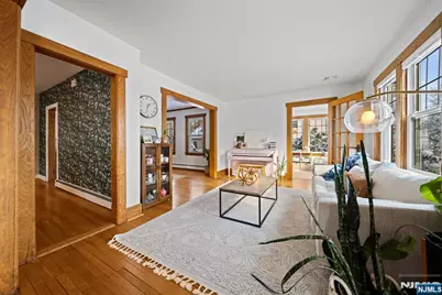 367 Van Winkle Avenue, Hawthorne, NJ 07506 - Photo 9