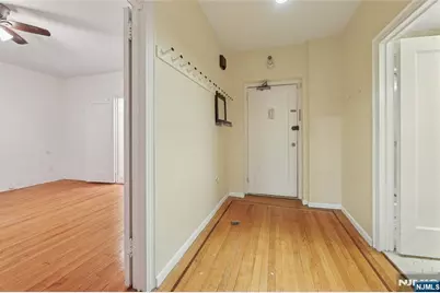 100 Palisade Avenue D12 #D12, Englewood, NJ 07631 - Photo 13