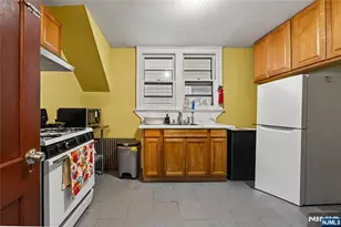 152 Jefferson, Paterson, NJ 07522 - Photo 19