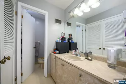 900 Valley Road D010 #D010, Clifton, NJ 07013 - Photo 15