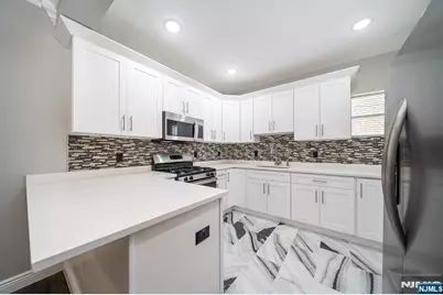 2033 Edwin Avenue 1 #1, Fort Lee, NJ 07024 - Photo 3