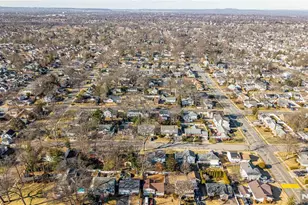 36 Vivyen St, Bergenfield, NJ 07621 - Photo 31