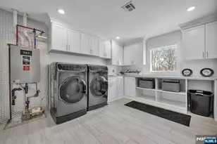 315 Freemans Ln, Franklin Lakes, NJ 07417 - Photo 25