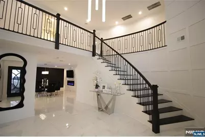 315 Freemans Lane, Franklin Lakes, NJ 07417 - Photo 5