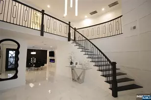 315 Freemans Ln, Franklin Lakes, NJ 07417 - Photo 5