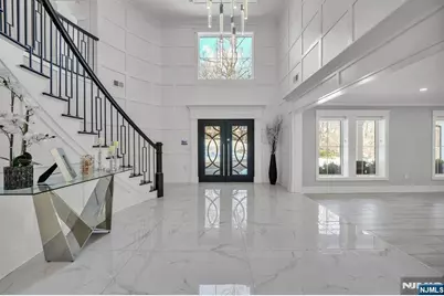 315 Freemans Lane, Franklin Lakes, NJ 07417 - Photo 5