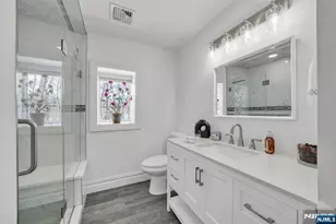 315 Freemans Ln, Franklin Lakes, NJ 07417 - Photo 37