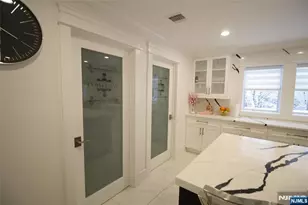 315 Freemans Ln, Franklin Lakes, NJ 07417 - Photo 11