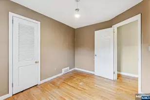 39-02 Taylor Rd, Fair Lawn, NJ 07410 - Photo 15