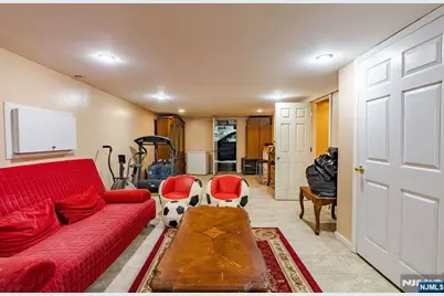 64 Century Road, Paramus, NJ 07652 - Photo 25