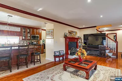 64 Century Road, Paramus, NJ 07652 - Photo 7