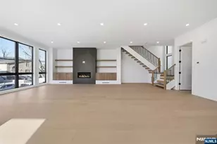 117 Henry St, Palisades Park, NJ 07650 - Photo 5