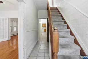 209 Hamilton St, Harrison, NJ 07029 - Photo 5