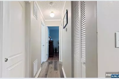 366 Cottonwood Way, Mahwah, NJ 07430 - Photo 19