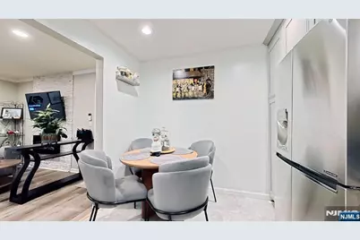 366 Cottonwood Way, Mahwah, NJ 07430 - Photo 9