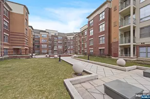 24 Ave At Port Imperial 318, West New York, NJ 07093 - Photo 35