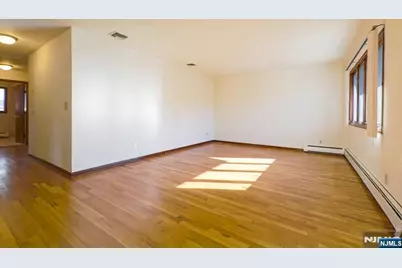 407 Jane Street, Fort Lee, NJ 07024 - Photo 3