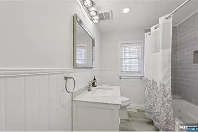 124 Lee Street, Elmwood Park, NJ 07407 - Photo 23