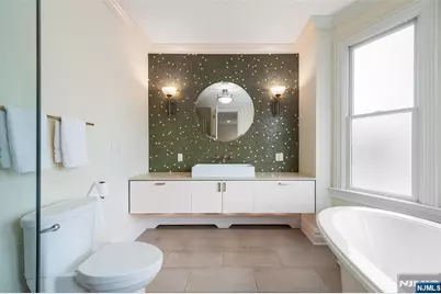 1602 Center Avenue B #B, Fort Lee, NJ 07024 - Photo 19