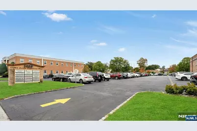 1033 Clifton Avenue 211 #211, Clifton, NJ 07013 - Photo 3