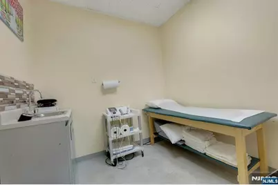 1033 Clifton Avenue 211 #211, Clifton, NJ 07013 - Photo 19