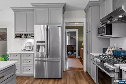 163 Hampton Place, Ridgewood, NJ 07450 - Photo 19