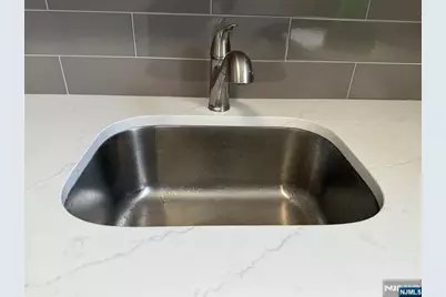 330 Northwood Way 10 #10, Palisades Park, NJ 07650 - Photo 7