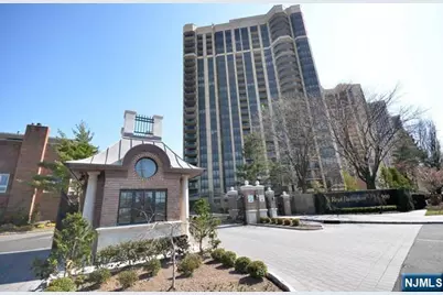 900 Palisade Avenue 8B #8B, Fort Lee, NJ 07024 - Photo 1