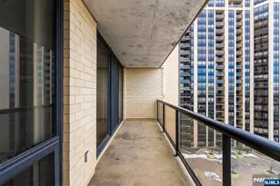 900 Palisade Ave 8B, Fort Lee, NJ 07024 - Photo 19