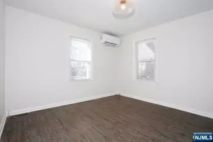 31 Rea Ave Cottage, Midland Park, NJ 07432 - Photo 9