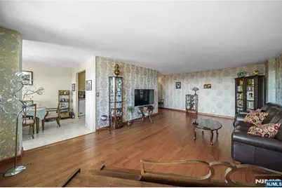 2200 N Central Road 6H #6H, Fort Lee, NJ 07024 - Photo 5