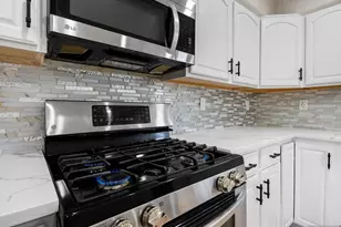 132 Clinton Pl, East Rutherford, NJ 07073 - Photo 11