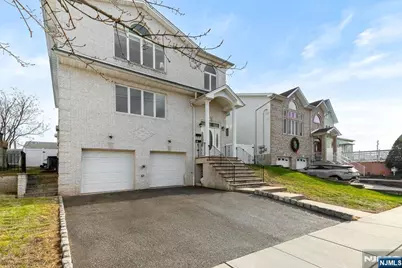 132 Clinton Place, East Rutherford, NJ 07073 - Photo 3