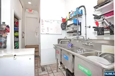 39 Godwin Avenue 39 #39, Ridgewood, NJ 07450 - Photo 19