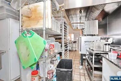 39 Godwin Avenue 39 #39, Ridgewood, NJ 07450 - Photo 15