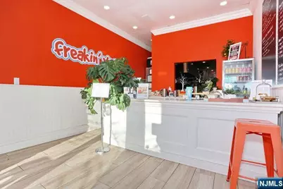 39 Godwin Avenue 39 #39, Ridgewood, NJ 07450 - Photo 7