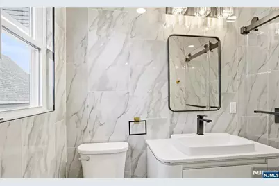 243 Hayward Place, Wallington, NJ 07057 - Photo 5