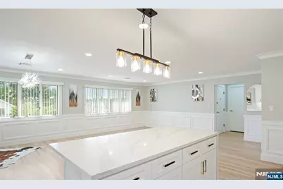 243 Hayward Place, Wallington, NJ 07057 - Photo 3