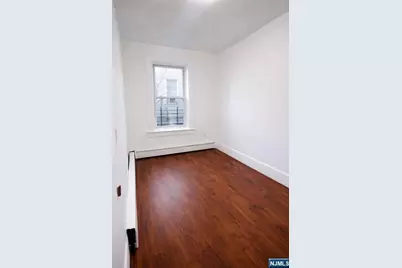 284 Verona Avenue 280 #280, Newark, NJ 07104 - Photo 5