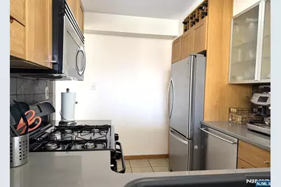 6050 Boulevard East 4F #4F, West New York, NJ 07093 - Photo 11