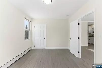 14 Avenue A 1R #1R, Lodi, NJ 07644 - Photo 9