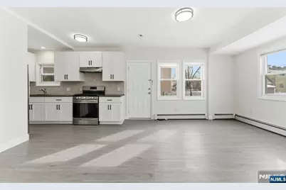 14 Avenue A 1R #1R, Lodi, NJ 07644 - Photo 5