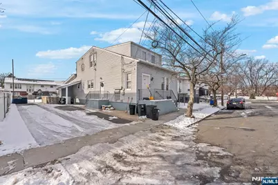 14 Avenue A 1R #1R, Lodi, NJ 07644 - Photo 15