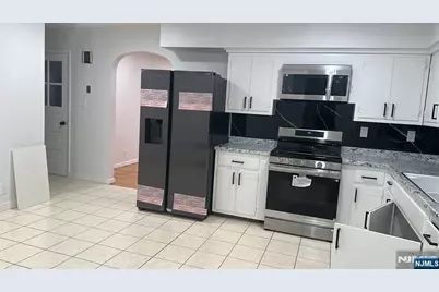 40 Avenue A 2 #2, Lodi, NJ 07644 - Photo 3