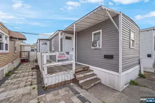 21 Helen, Moonachie, NJ 07074 - Photo 7