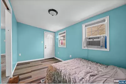 21 Helen, Moonachie, NJ 07074 - Photo 25