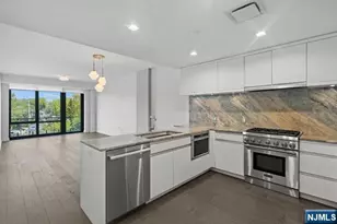 320 Adolphus Ave 404, Cliffside Park, NJ 07010 - Photo 1