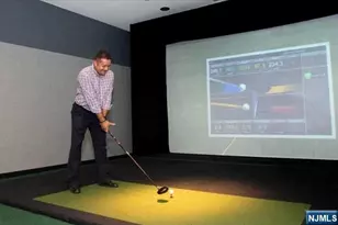 320 Adolphus Ave 404, Cliffside Park, NJ 07010 - Photo 23